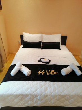 44 Villa, Ohrid
